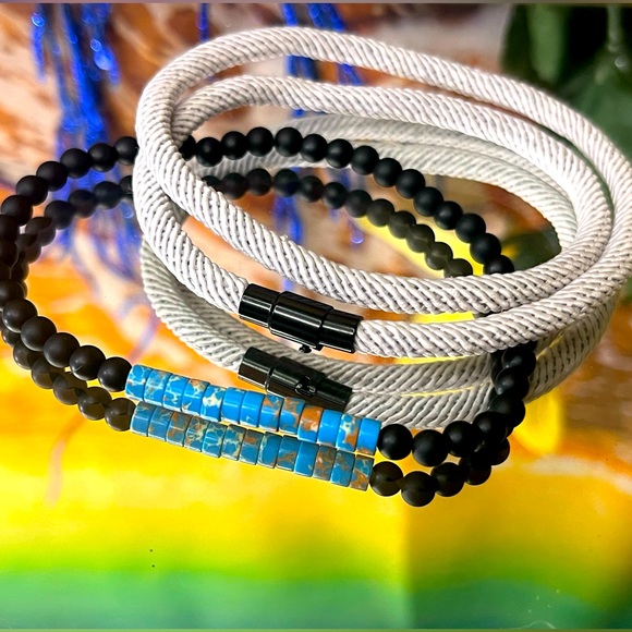 Minimalistic Bracelet set with Onyx and Emperor Blue - Picture 1 of 10